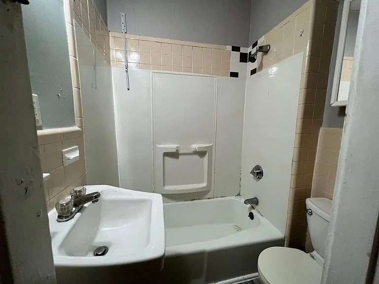 341 Cambridge St #5 — Photo 10