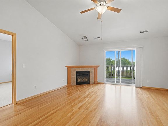 3rd image of 420 N 1st Ave APT 308