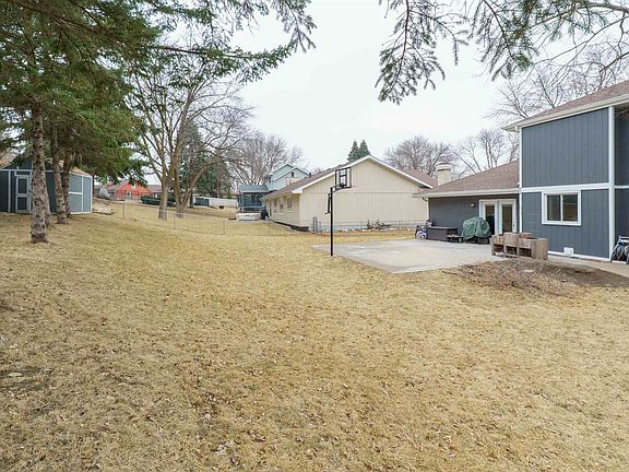 3rd image of 2426 Mohawk Dr