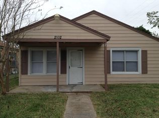 2102 4th Ave N, Texas City, TX 77590