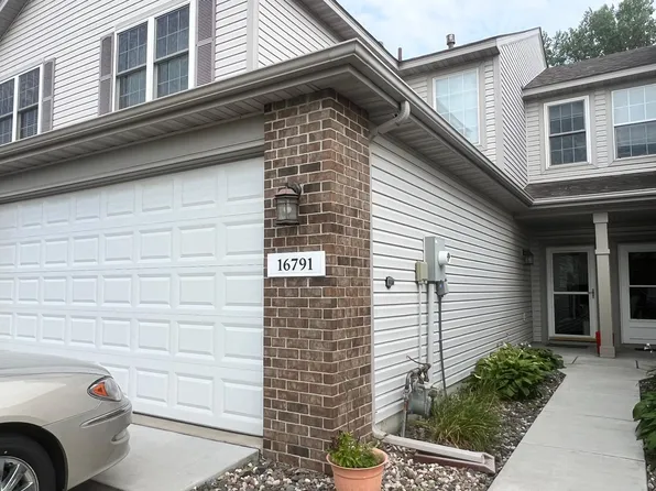 16791 39th Ave N, Plymouth, MN 55446
