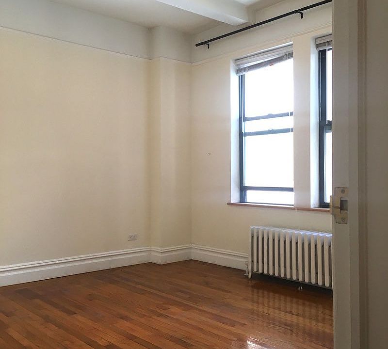 2nd image of 121 E 31st St APT 9D
