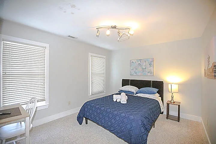 1285 Martin St SE — Photo 8