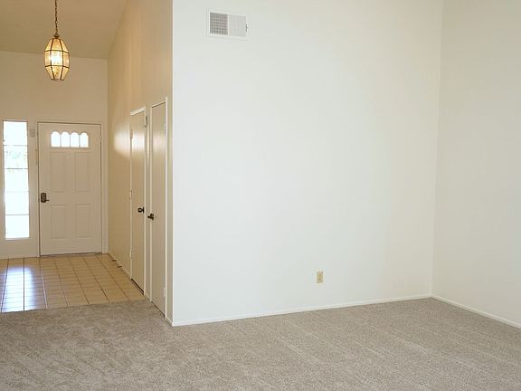4th image of 1366 Fairway Oaks Ave