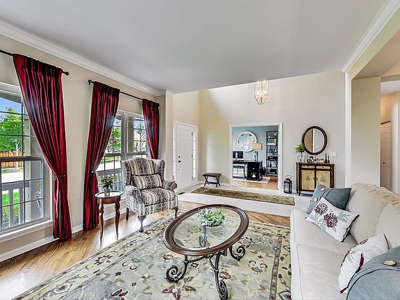 5th image of 18729 Highfield Dr W