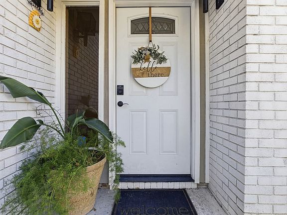 2nd image of 6818 Fawndale Dr
