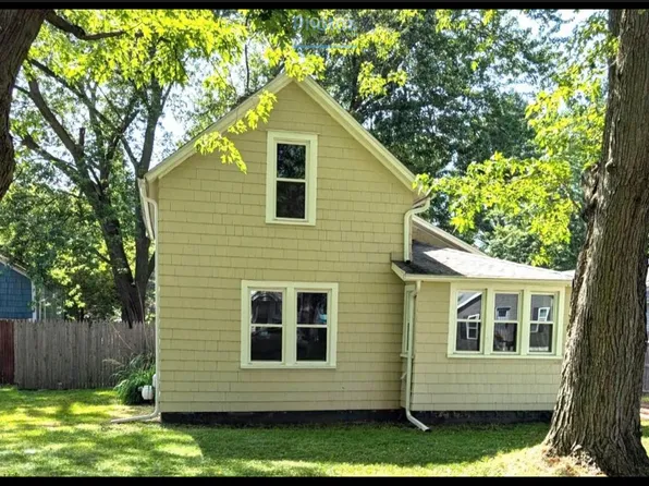 918 Wayne St, Jackson, MI 49202