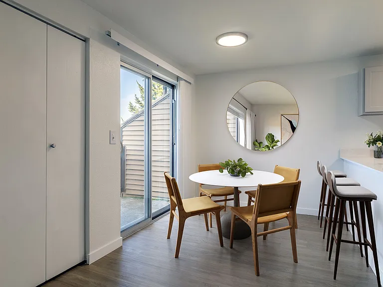 Lodge at Madrona Ridge — Photo 6