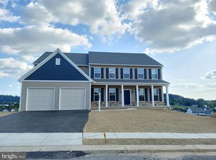 466 Springhouse Ln, York, PA 17406
