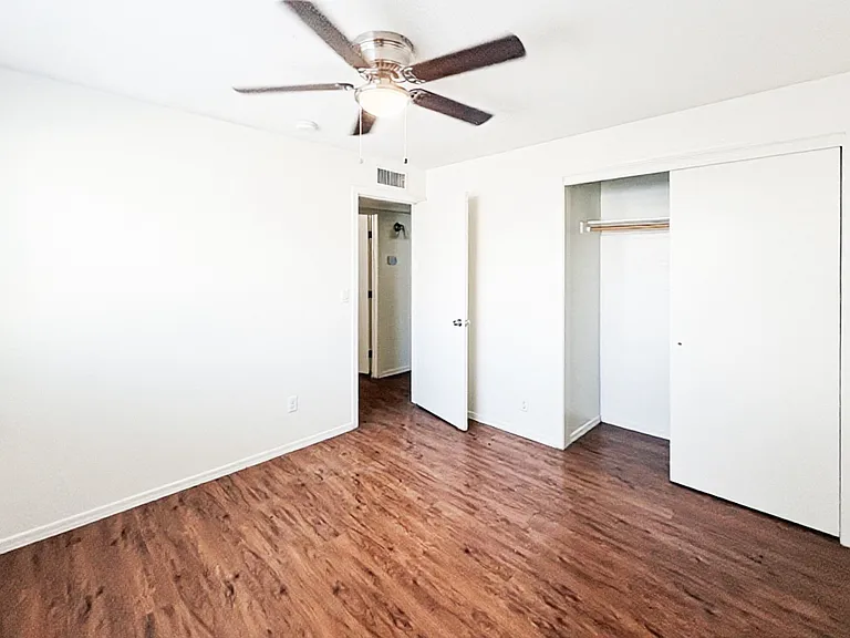 2417 E Campbell Ave #2A — Photo 17