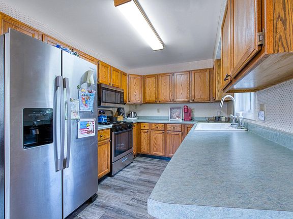 4th image of 529 N Dyer Park