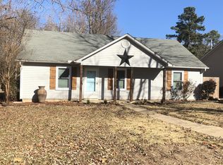 1112 Copper Creek Dr, Benton, AR 72019