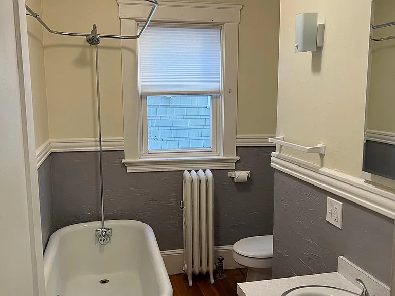 97 Carrington Ave — Photo 6