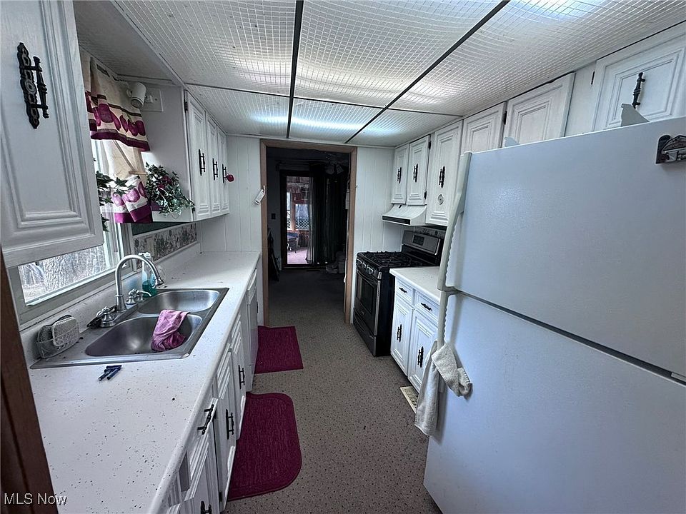 735 Bramblewood Heights Rd, Marietta, OH 45750 | Zillow