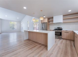 2100 Desert Peak Rd, Las Vegas, NV 89134