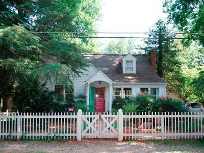 122 E Queen St, Hillsborough, NC, 27278