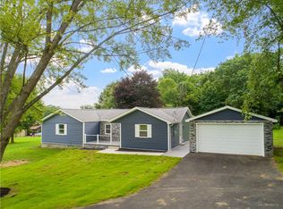 1002 Kings Chapel Rd, New Castle, PA 16105