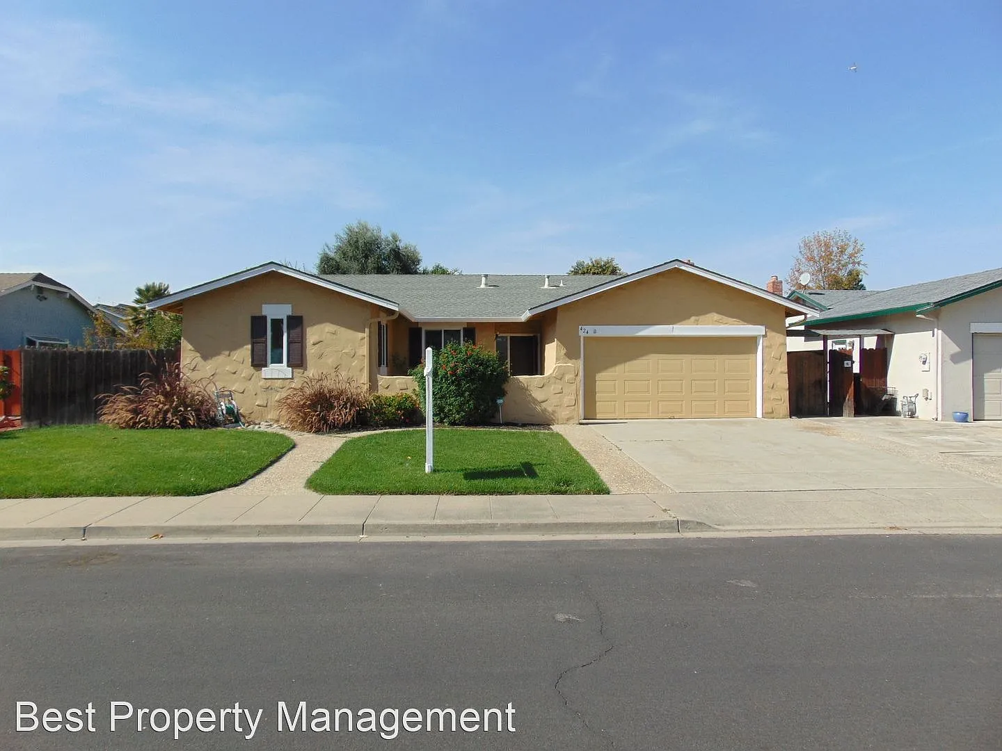 424 Virginia Dr photo 1