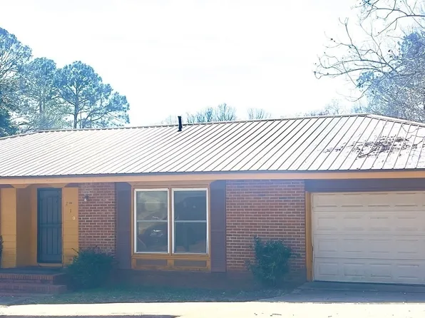 210 Brown St, Lagrange, GA 30241