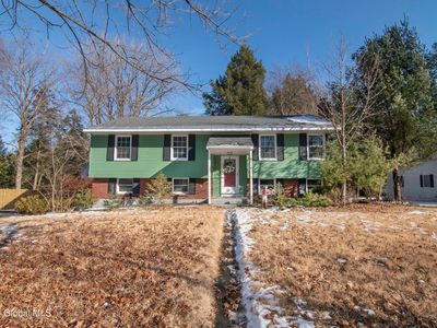 10 Knight Way, Saratoga Springs, NY, 12866