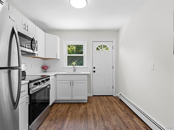4th image of 31 Larkspur Drive