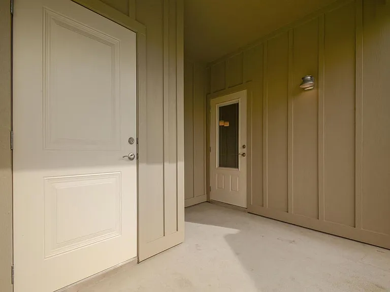 240 Rose Dr — Photo 27