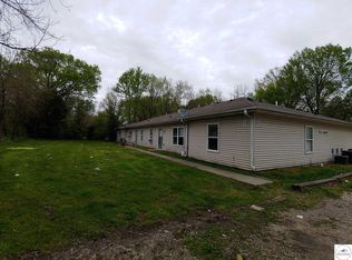 400 S Walnut St, La Monte, MO 65337