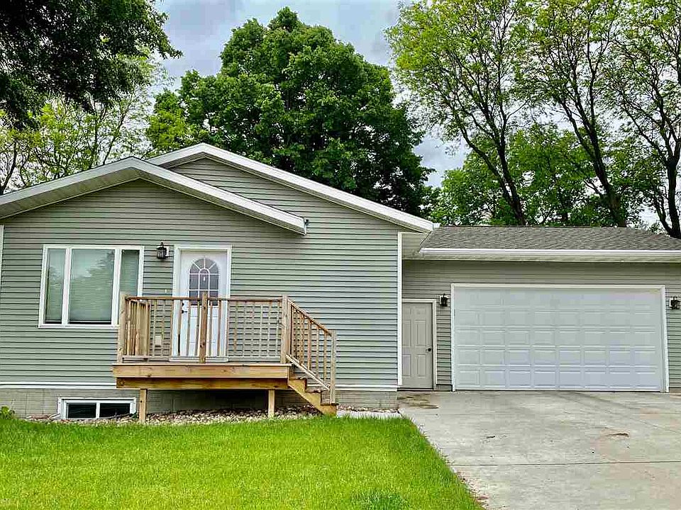 1st image of 403 James Pl