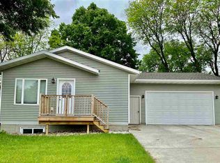 403 James Pl, Yankton, SD 57078