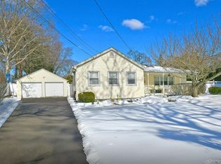 7 Gerber Street, Dix Hills, NY 11746