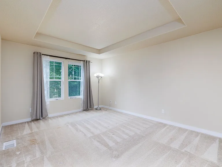 291 SW 204th Ter — Photo 15