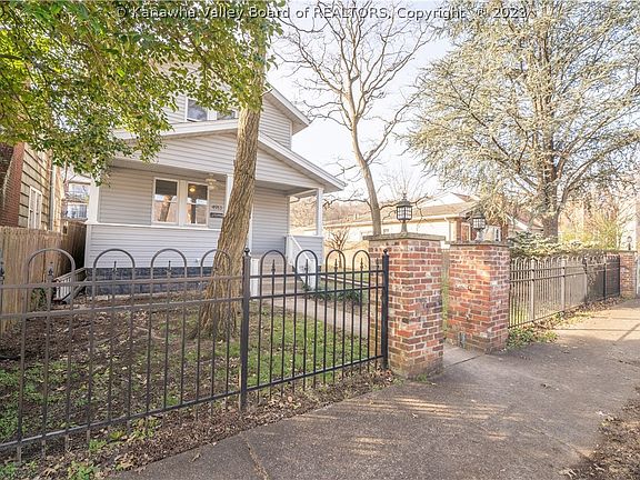 3rd image of 4913 Venable Ave