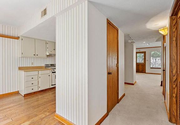 4th image of 2726 Blair Stone Ct