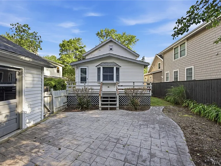 259 California Dr — Photo 24
