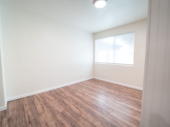 5th image of 6717 Kelly St