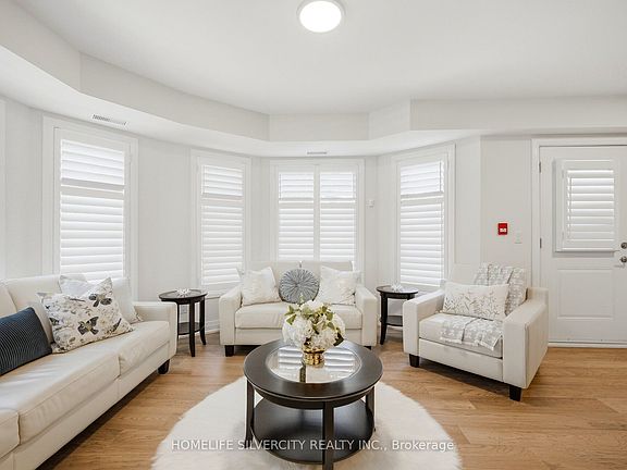 3rd image of 35 Somers Ave #1