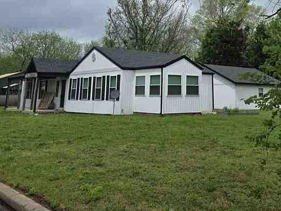 2nd image of 502 W Dunn St