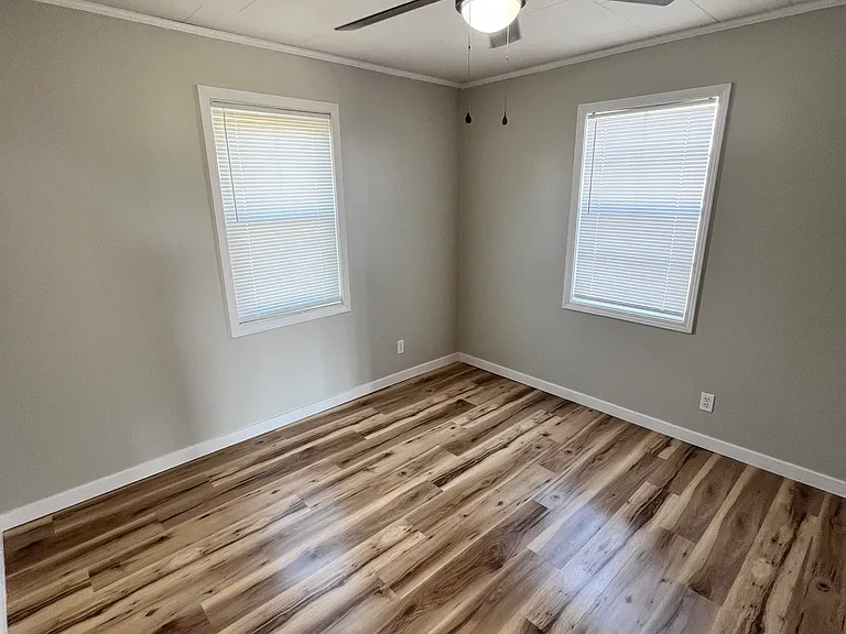 355 Wingo Cir — Photo 6
