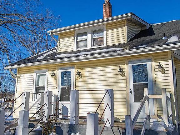 5th image of 65 W Oak Rd