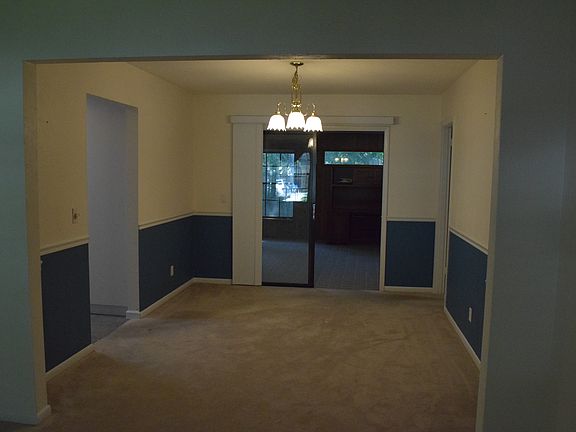 2nd image of 1209 Parkside Dr