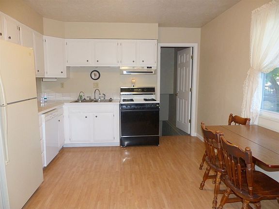 3rd image of 205 S William St