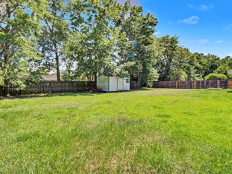 115 SE Cutters Gap — Photo 35