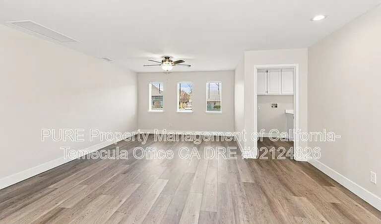 33926 Channel St — Photo 16