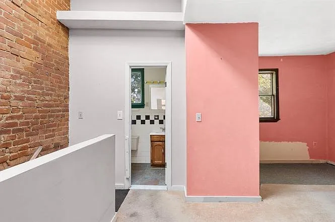 2 Livermore Pl — Photo 12
