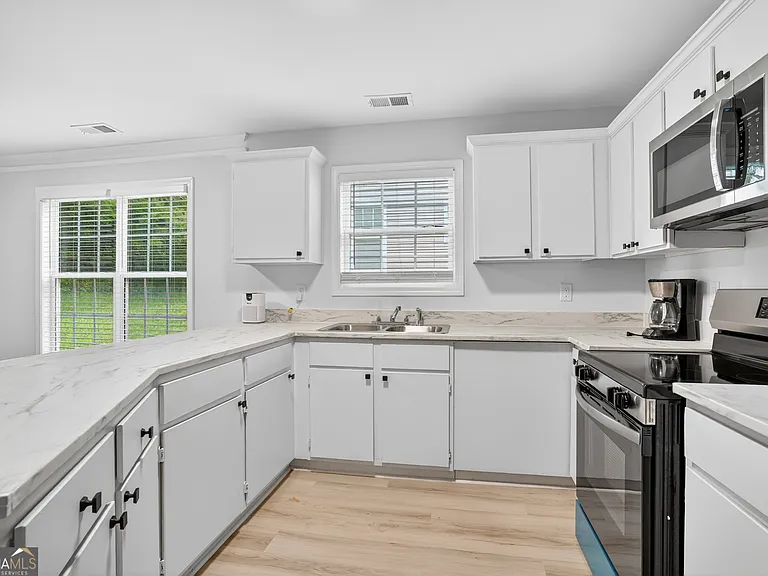 312B Louise Ln #4-B — Photo 16