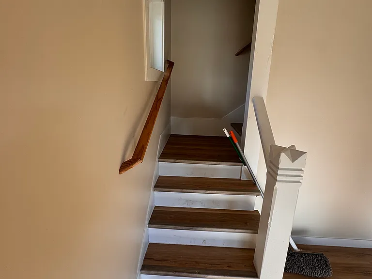 321 W Summa St — Photo 36