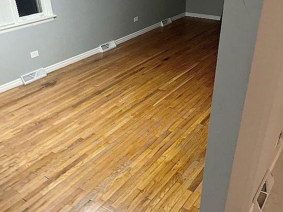 2nd image of 506 Exchange Ave