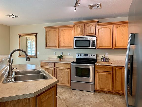 Kitchen with upgrades
