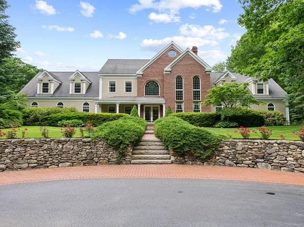 30 Plymouth Drive, Saco, ME 04072