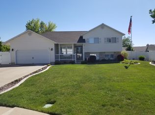 1637 N 1220 W, Clinton, UT 84015